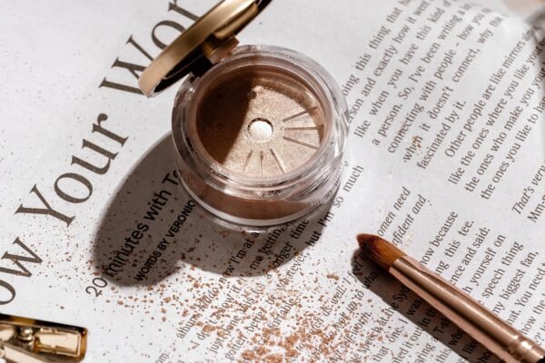 eyeliner, makeup, beauty, make-up, cosmetics, brush, makeup brush, glitter, gold, gold powder, fashion, makeup, makeup, makeup, makeup, makeup, cosmetics, cosmetics, cosmetics